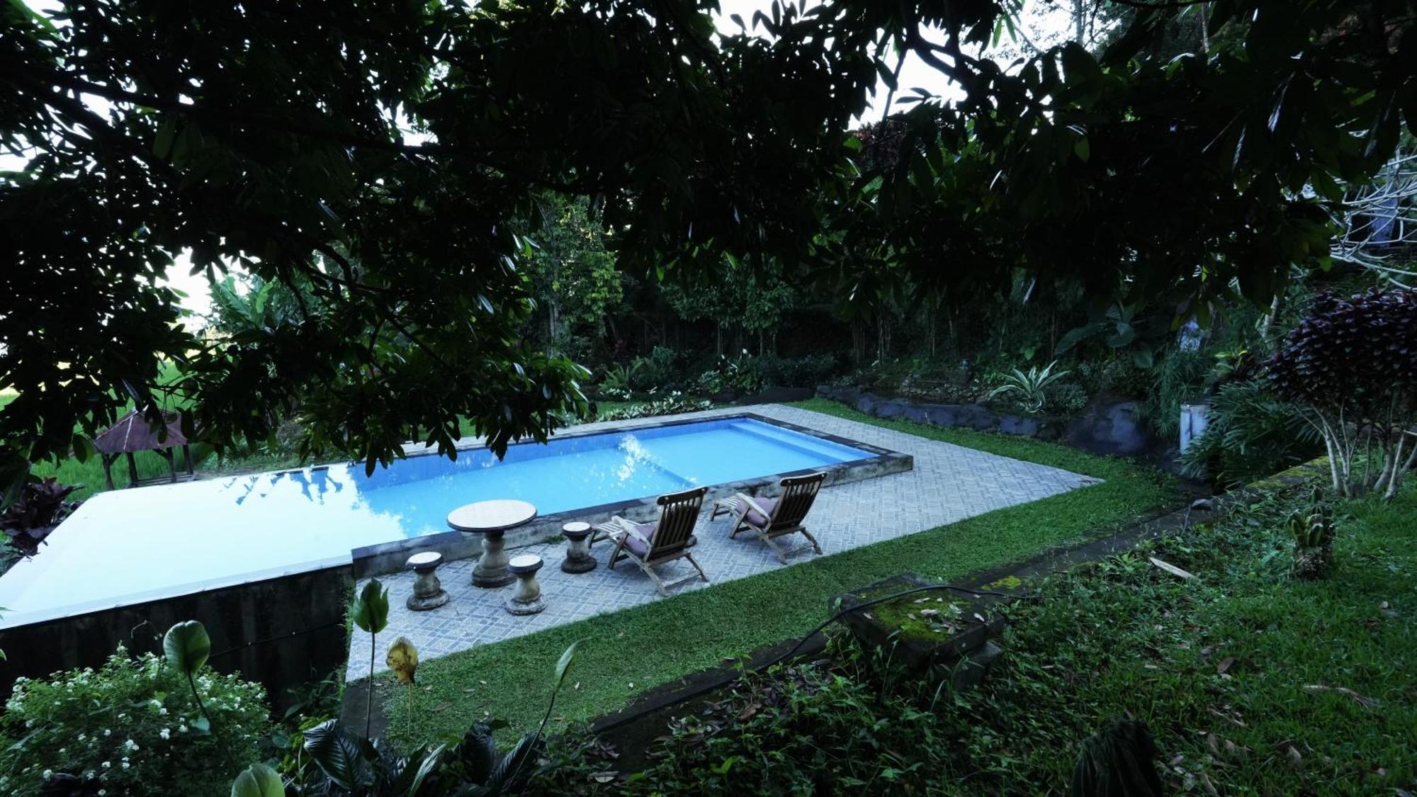 लॉज The Sangkih Restaurant & Bar